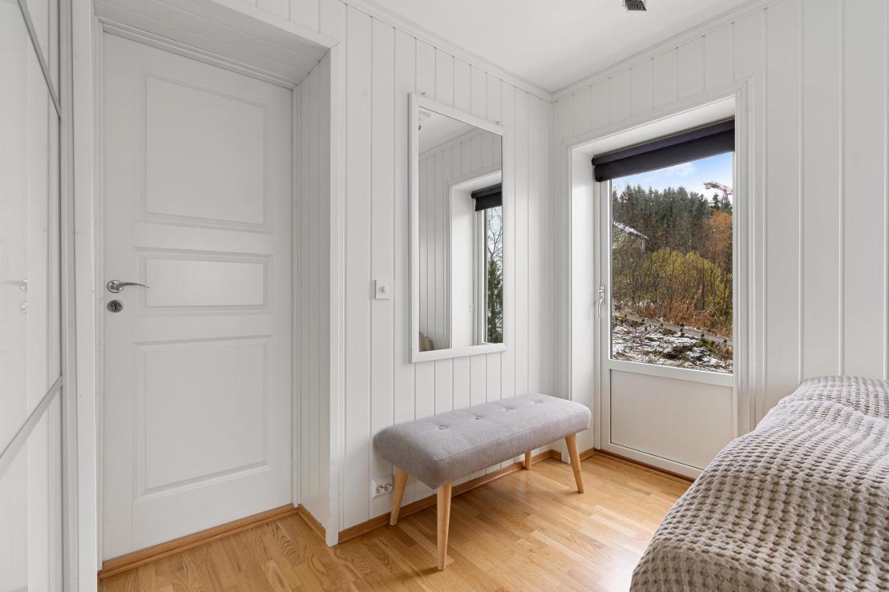 Cozy Elegant 2Bedroom Apt W/Parking And Nice View 特罗姆瑟 外观 照片