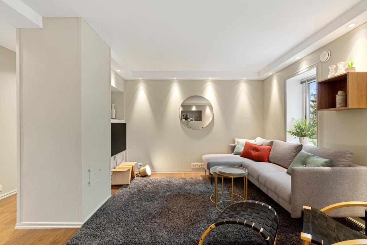 Cozy Elegant 2Bedroom Apt W/Parking And Nice View 特罗姆瑟 外观 照片